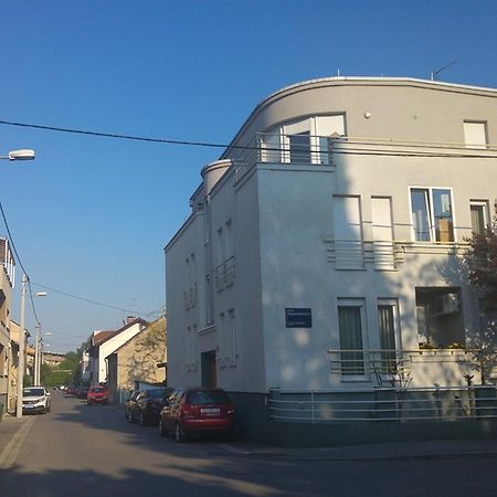 Old Clock Apartment Zagreb Eksteriør bilde