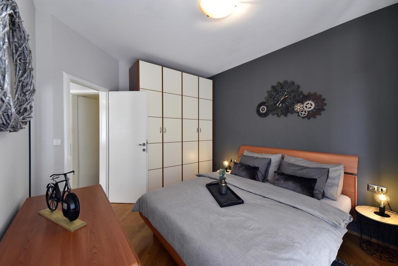 Old Clock Apartment Zagreb Eksteriør bilde